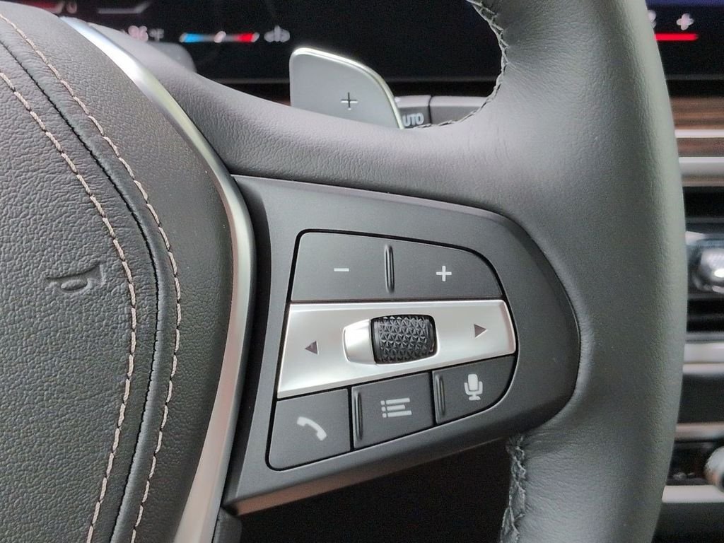 New 2026 Alpine White BMW xDrive40i image 27