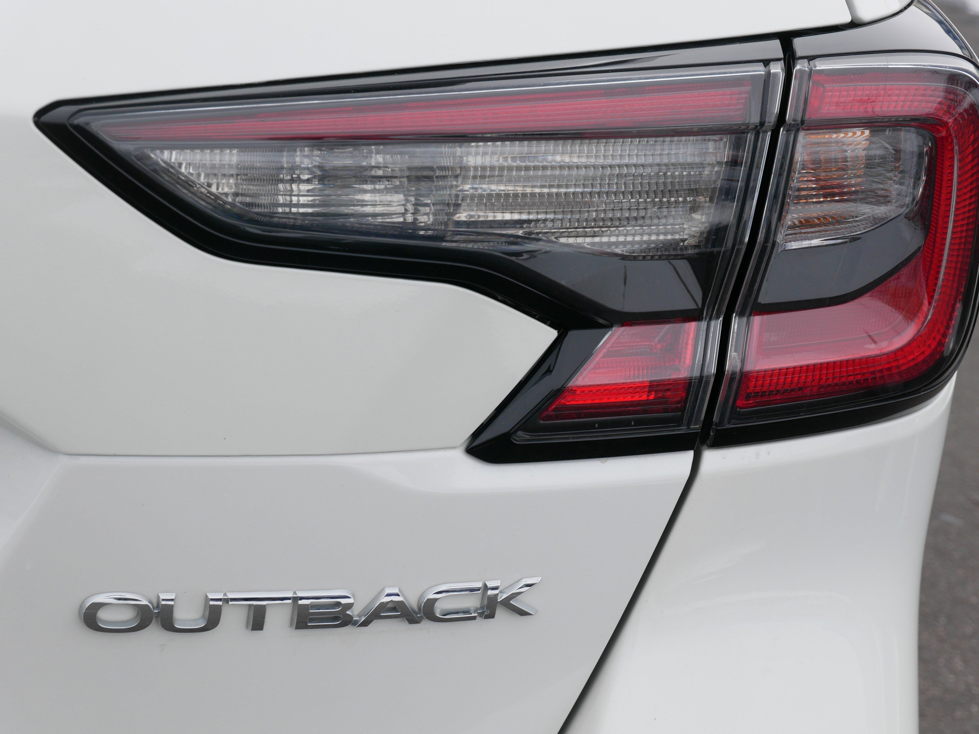 2024 Subaru Outback Premium - Photo 17