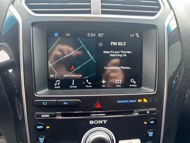 Used 2017 Black Ford Limited image 9