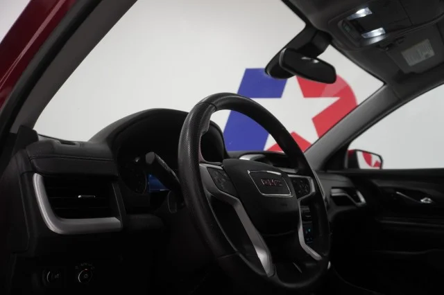 Used 2023  GMC SLE image 16