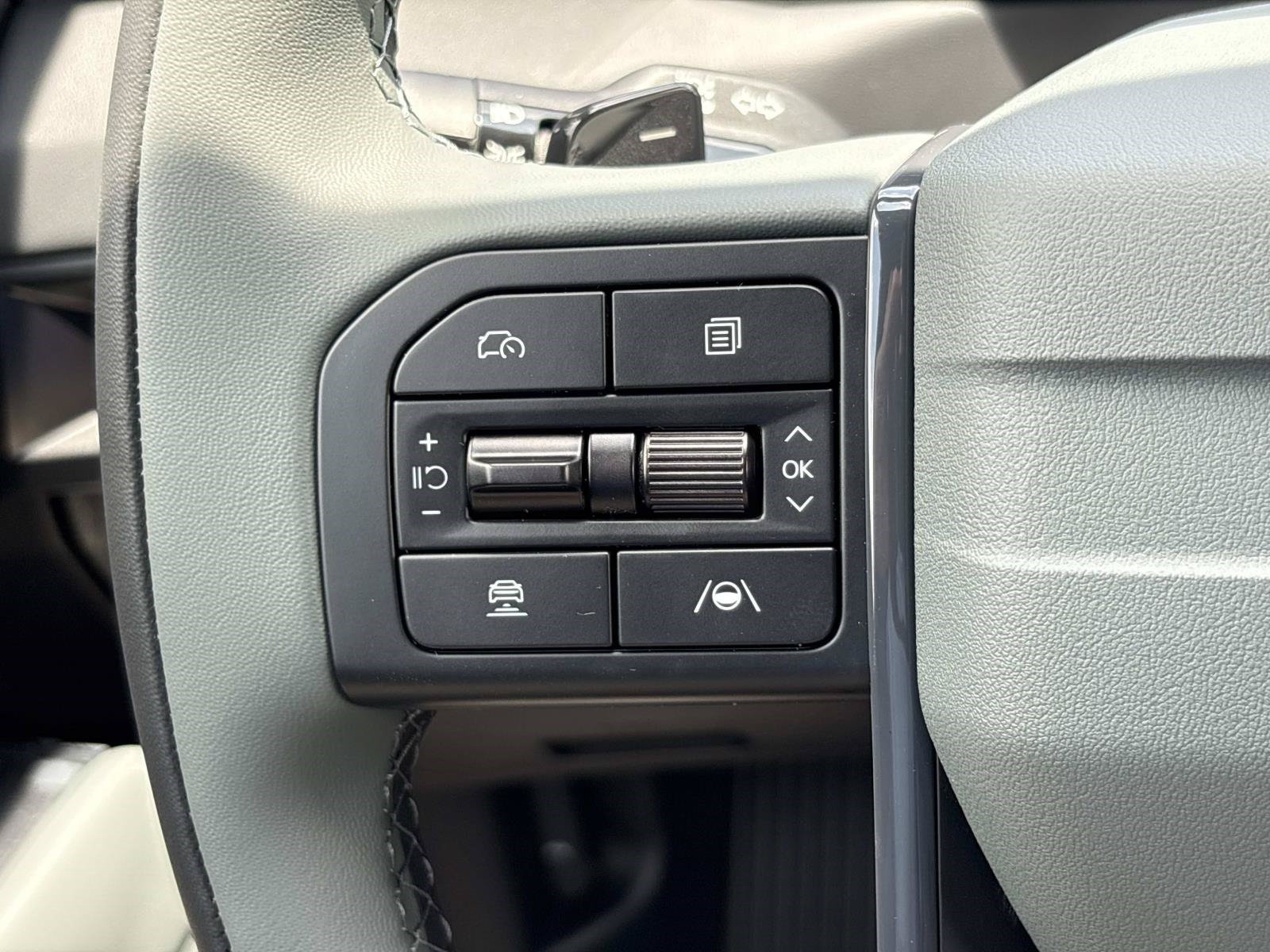 New 2027 Ebony Black Kia X-LINE SX PRESTIGE image 23