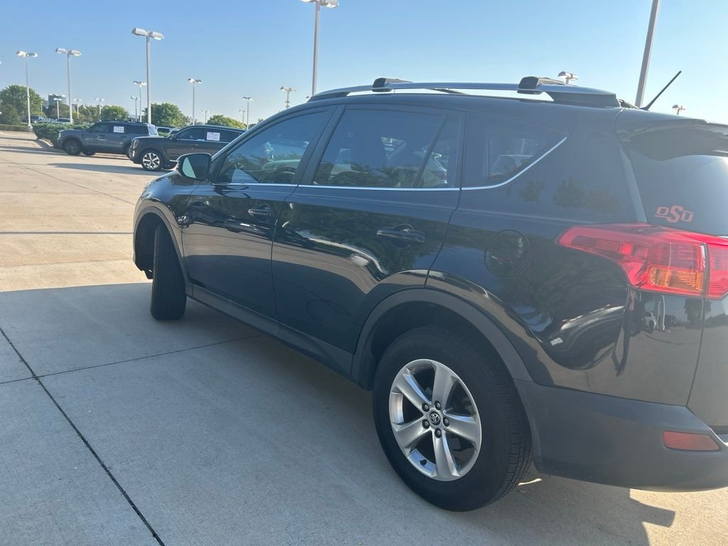 Used 2015 Black Toyota XLE image 5
