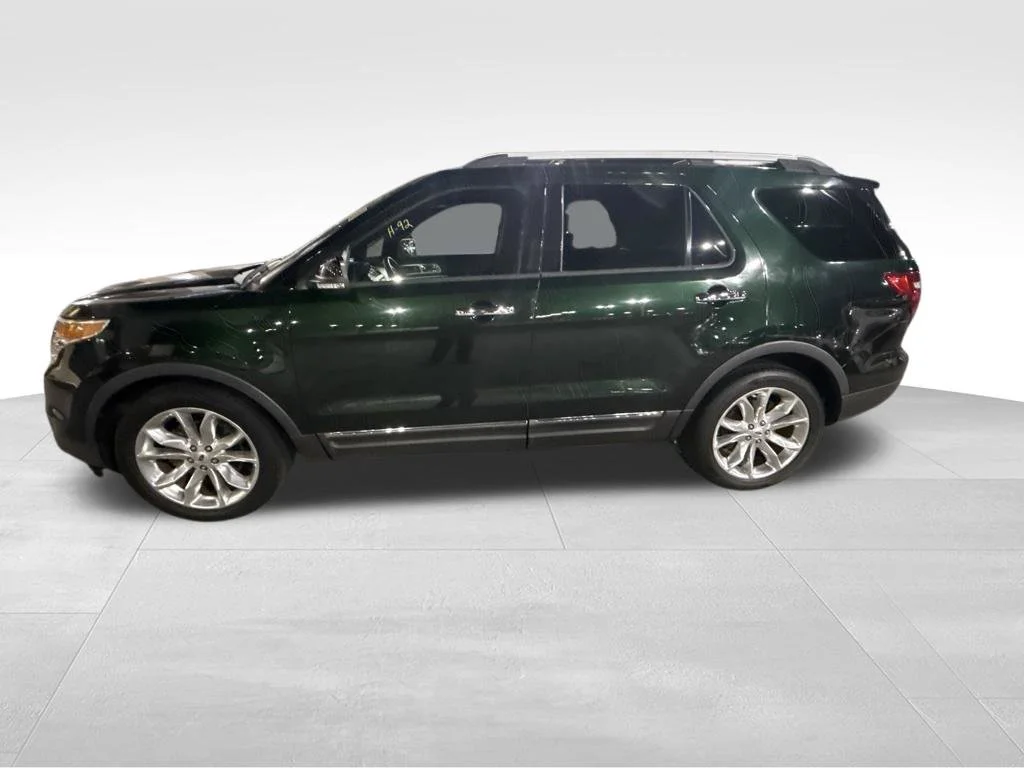 Used 2013 Green Ford XLT image 2