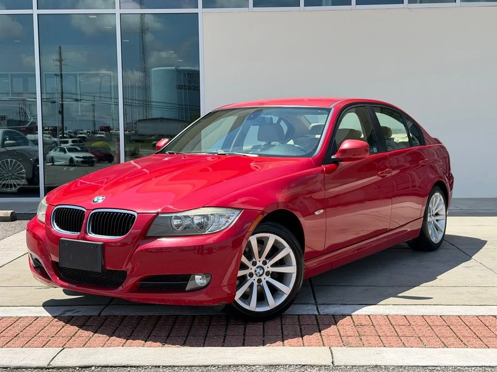 2011 BMW 3 Series 328i Sedan's photo