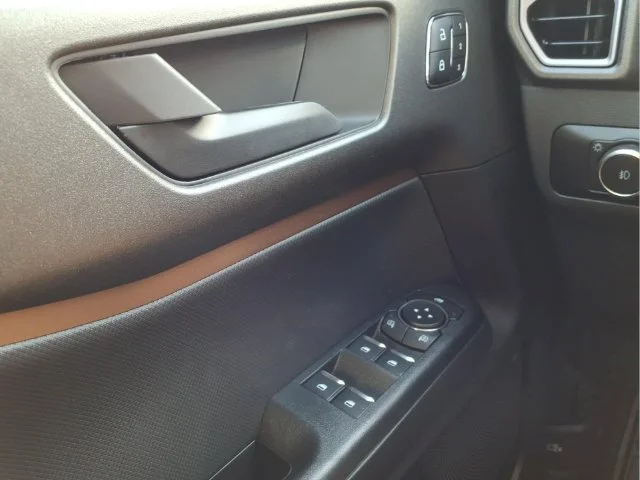 New 2026 Shadow Black Ford Outer Banks® image 25