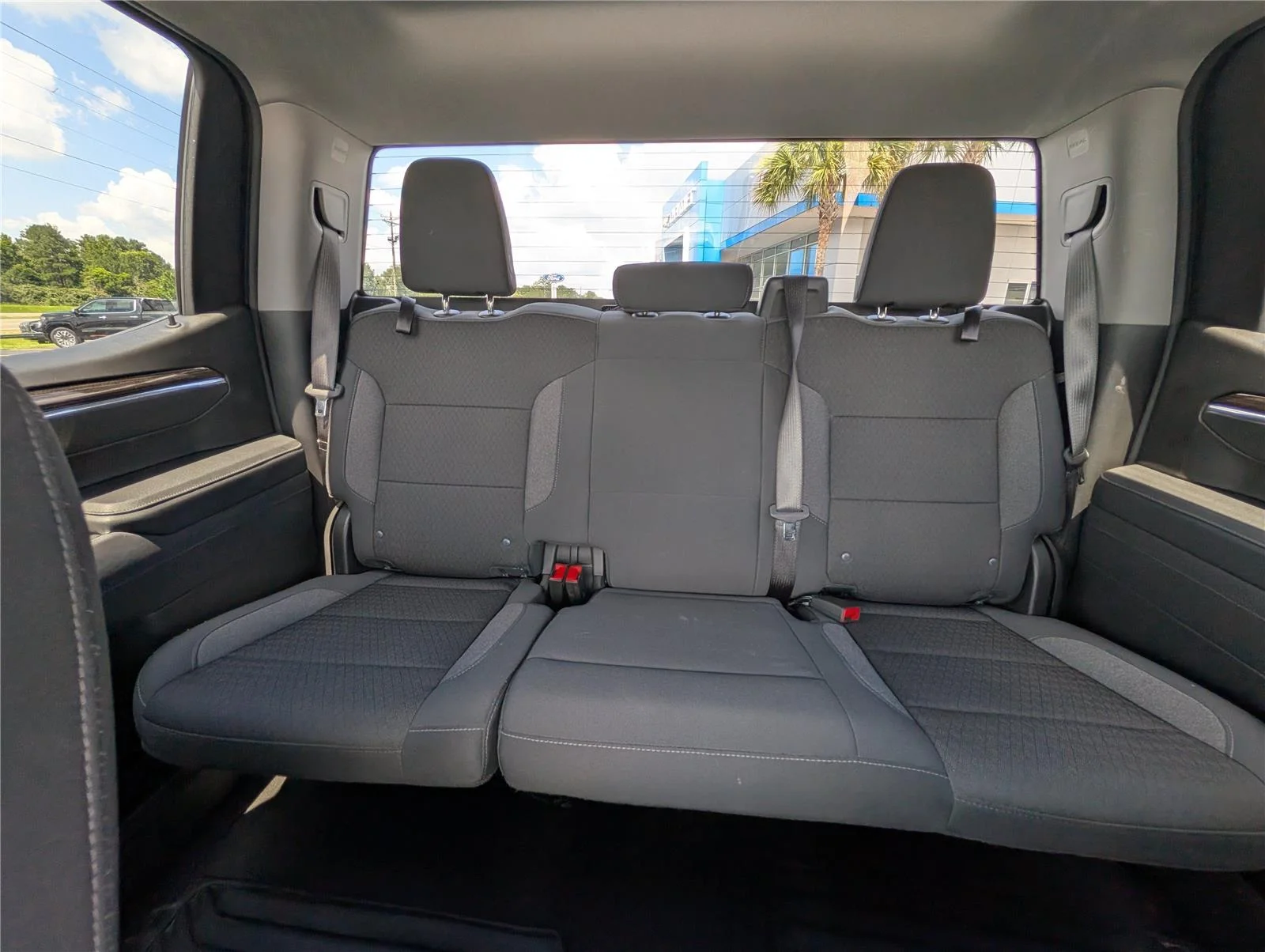 Used 2025 Cypress Gray Chevrolet LT image 14