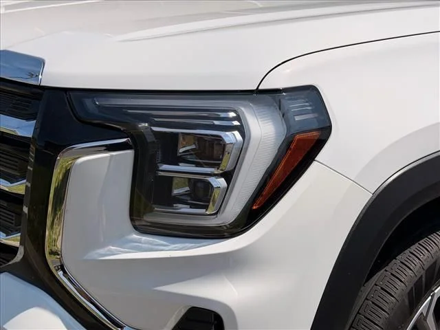 Used 2026 White GMC Elevation image 27