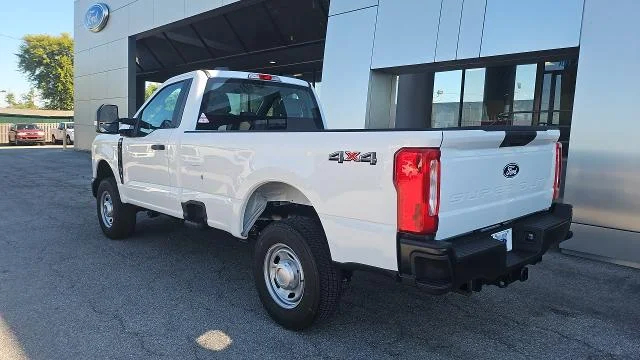 New 2027 Oxford White Ford XL 4WD image 23