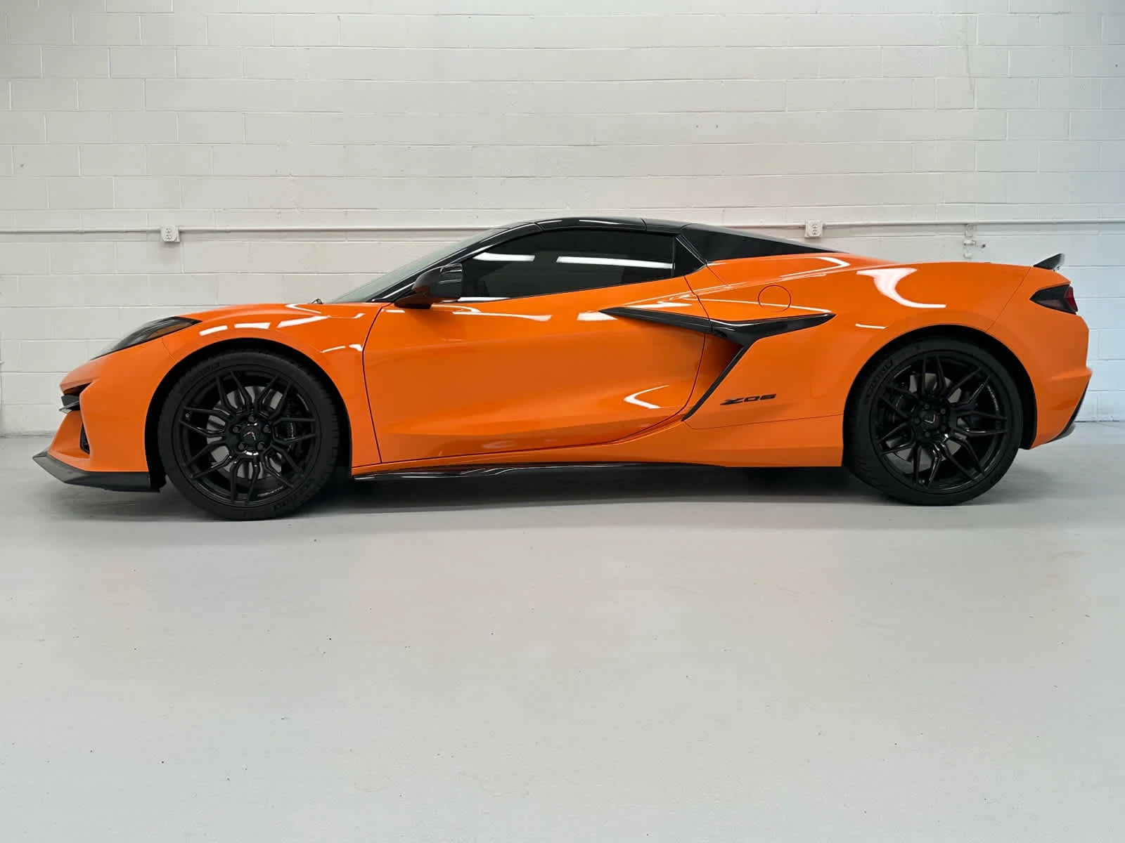 Used 2023 Amplify Orange Tintcoat Chevrolet 2LZ image 10