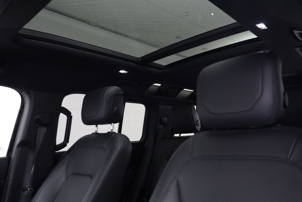 Used 2023 Gray Land Rover Carpathian Edition image 14
