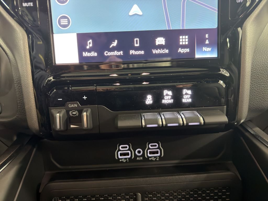 New 2026 Silver Zynith Exterior Paint RAM Laramie image 34