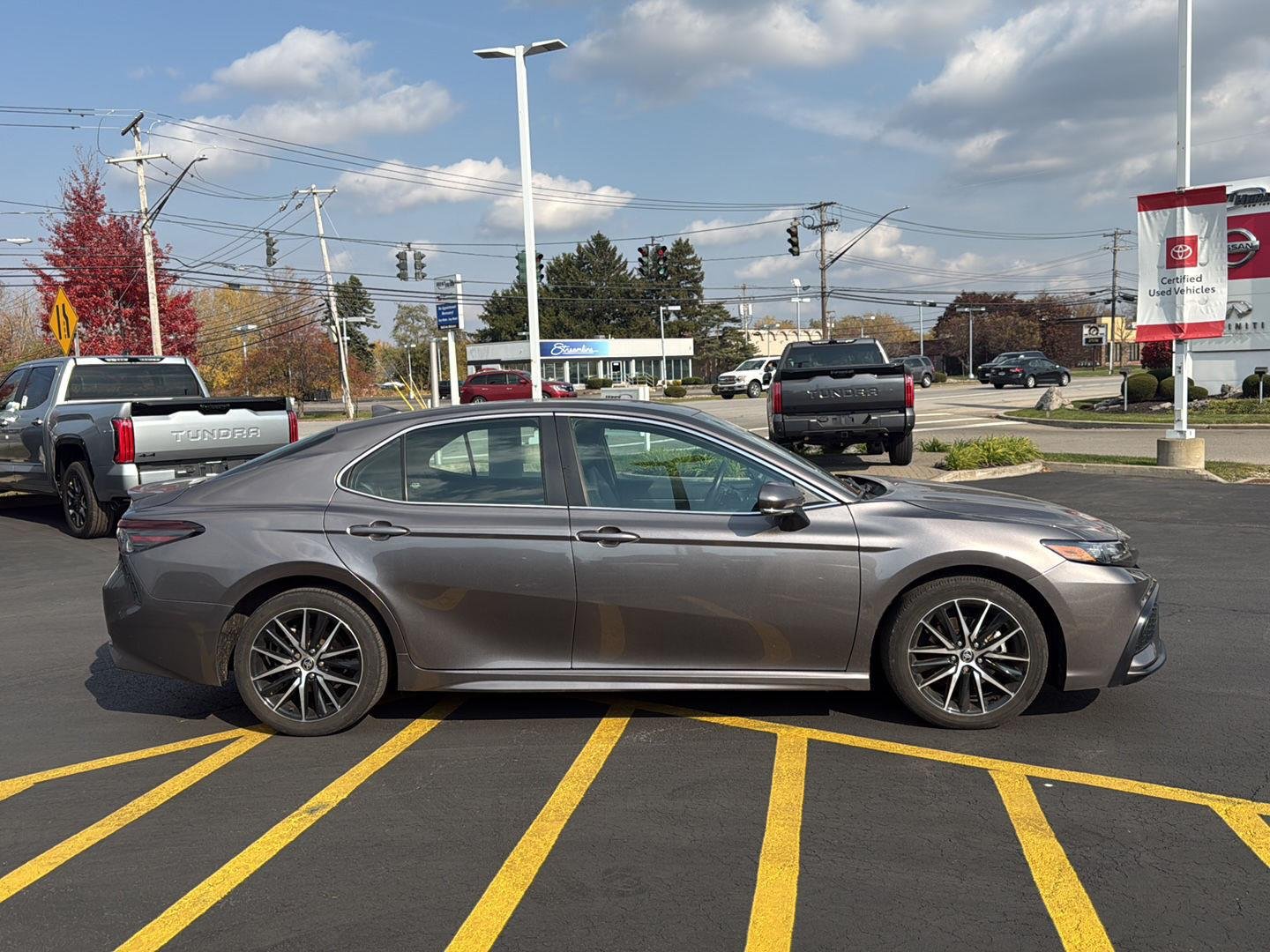 Used 2024 Predawn Gray Mica Toyota SE image 2