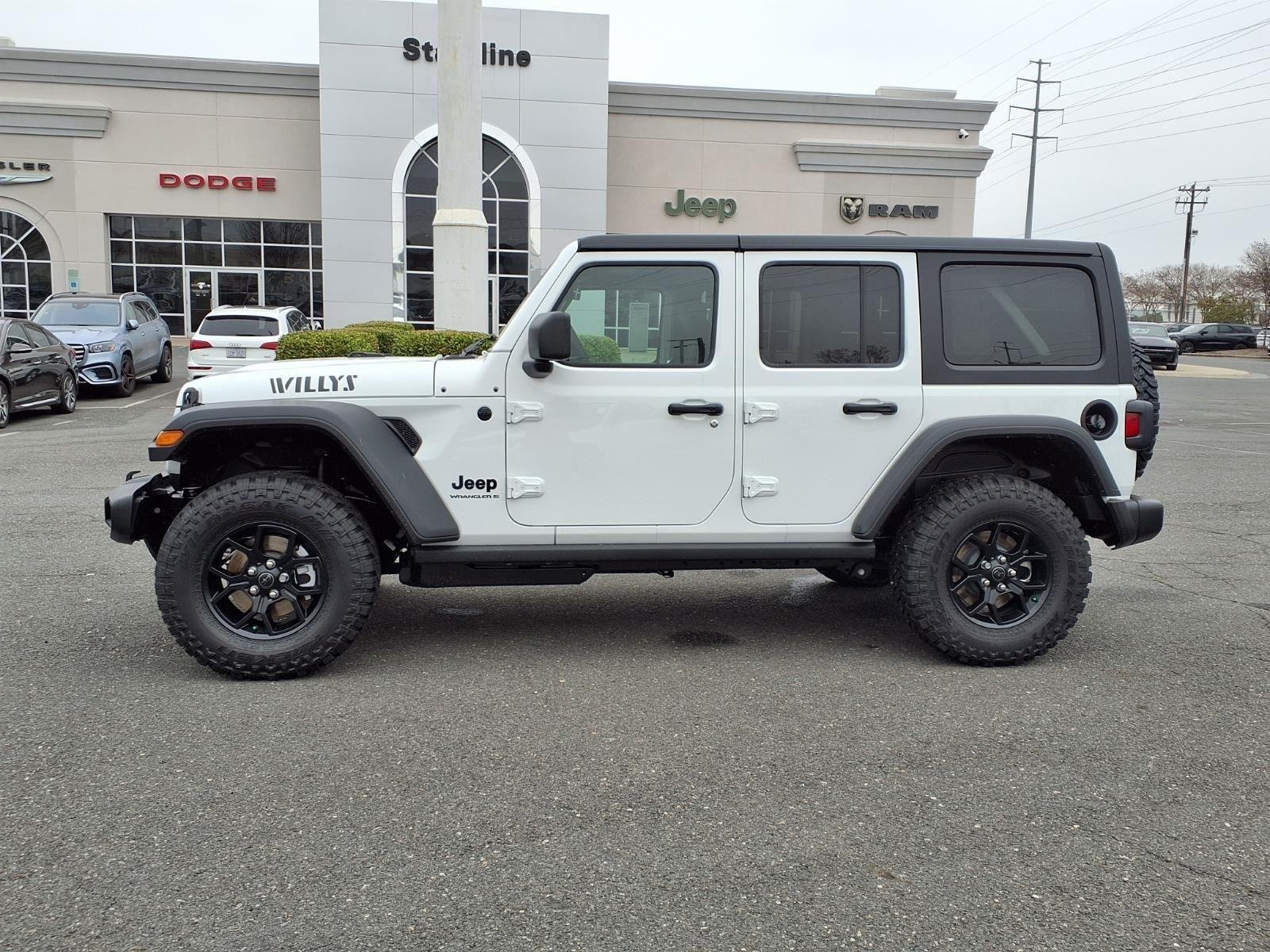 New 2026 Bright White Clear-Coat Exterior Paint Jeep Willys image 3