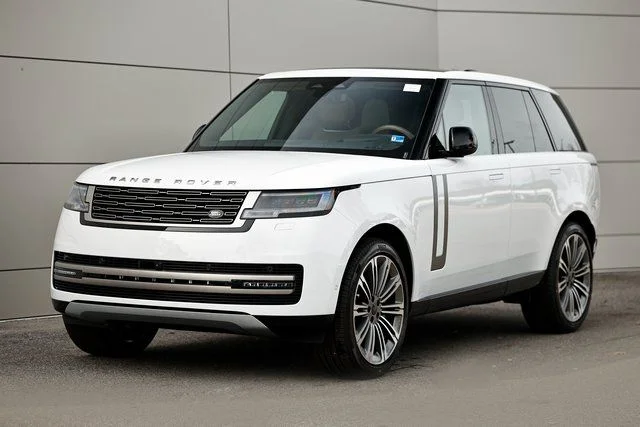 2026 Land Rover Range Rover 4.4 SE SWB's photo
