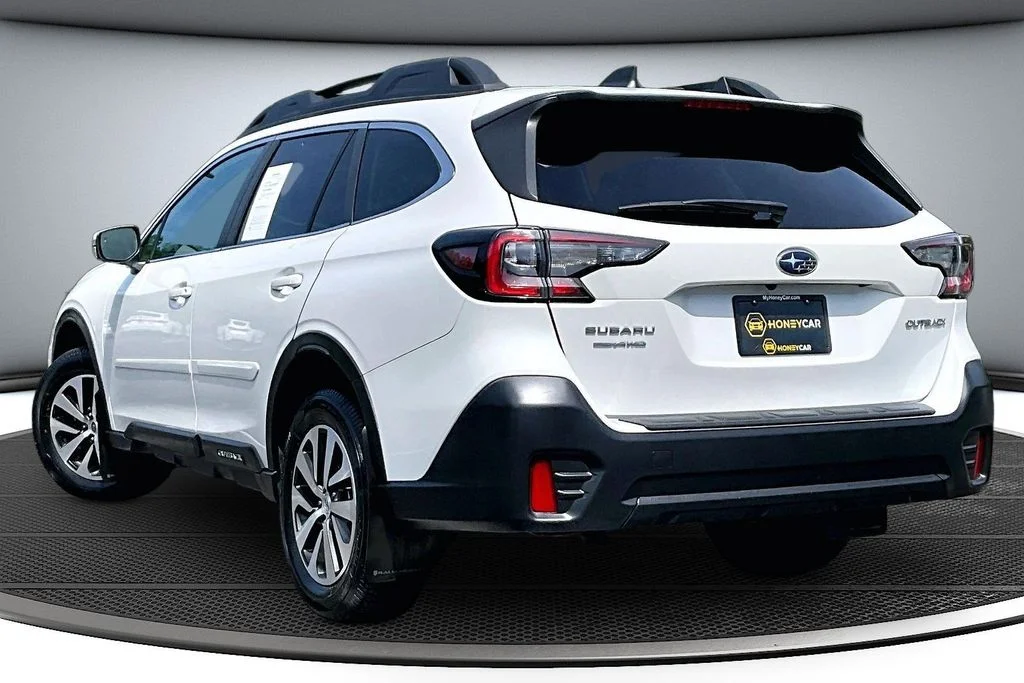 Certified Used 2022 White Subaru Premium image 4