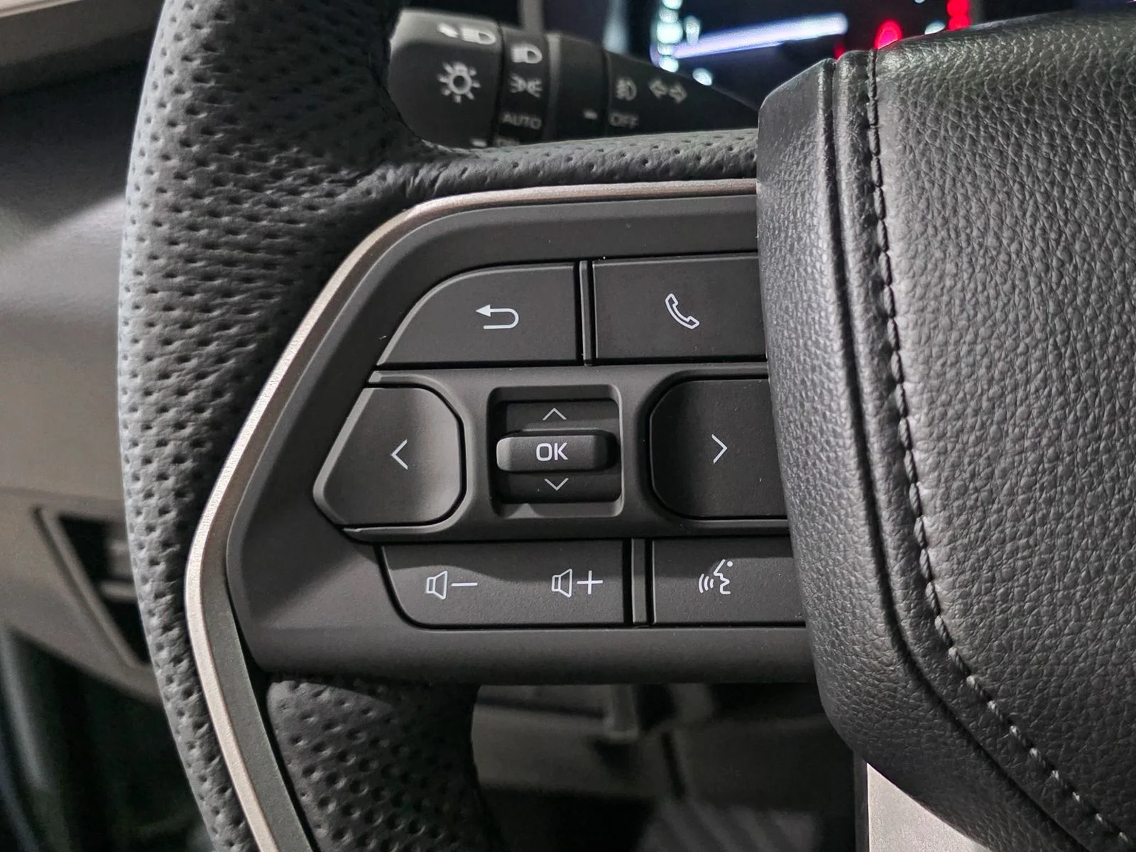 2026 Toyota Tundra SR5 - Photo 32