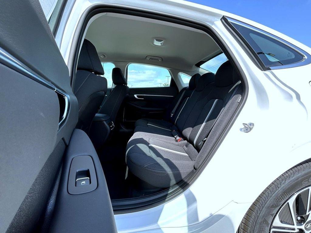 New 2026 Serenity White Hyundai Blue image 19