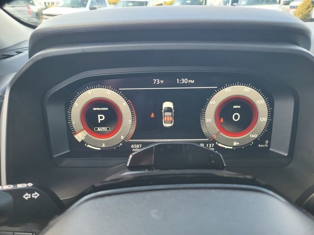 Used 2025 Gold Nissan SL image 29