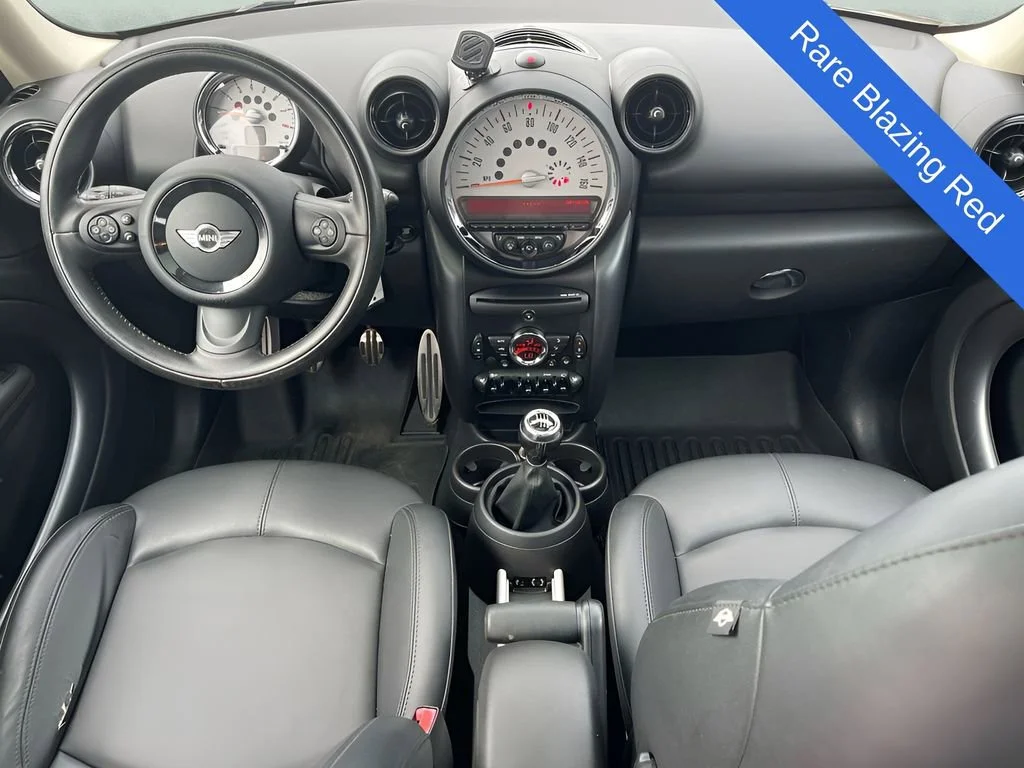 Used 2013  MINI S image 14