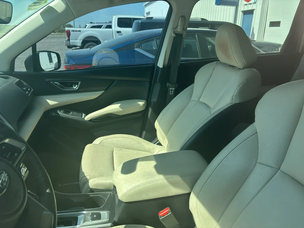 Used 2020 Cinnamon Brown Pearl Subaru Limited image 9