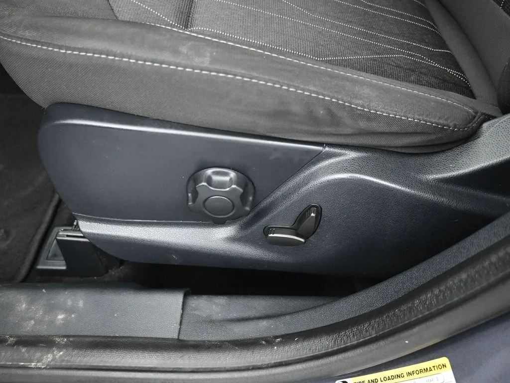 Certified Used 2018 Gray Ford SE image 17