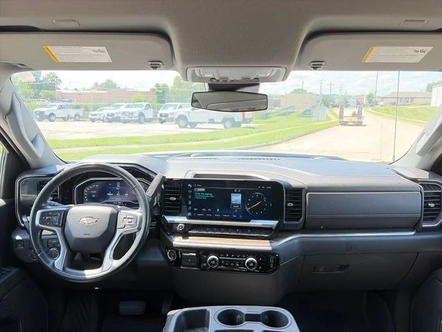 Used 2023 White Chevrolet RST image 31