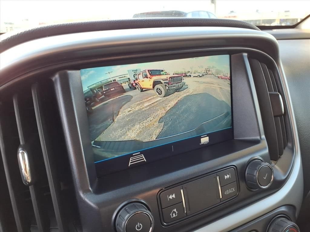 Used 2022 Gray Chevrolet LT image 17