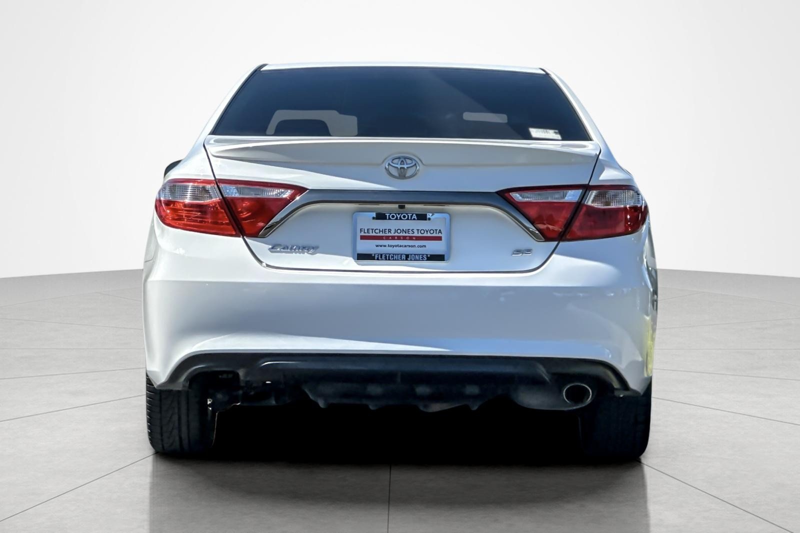 Certified Used 2016 Super White Toyota SE image 4