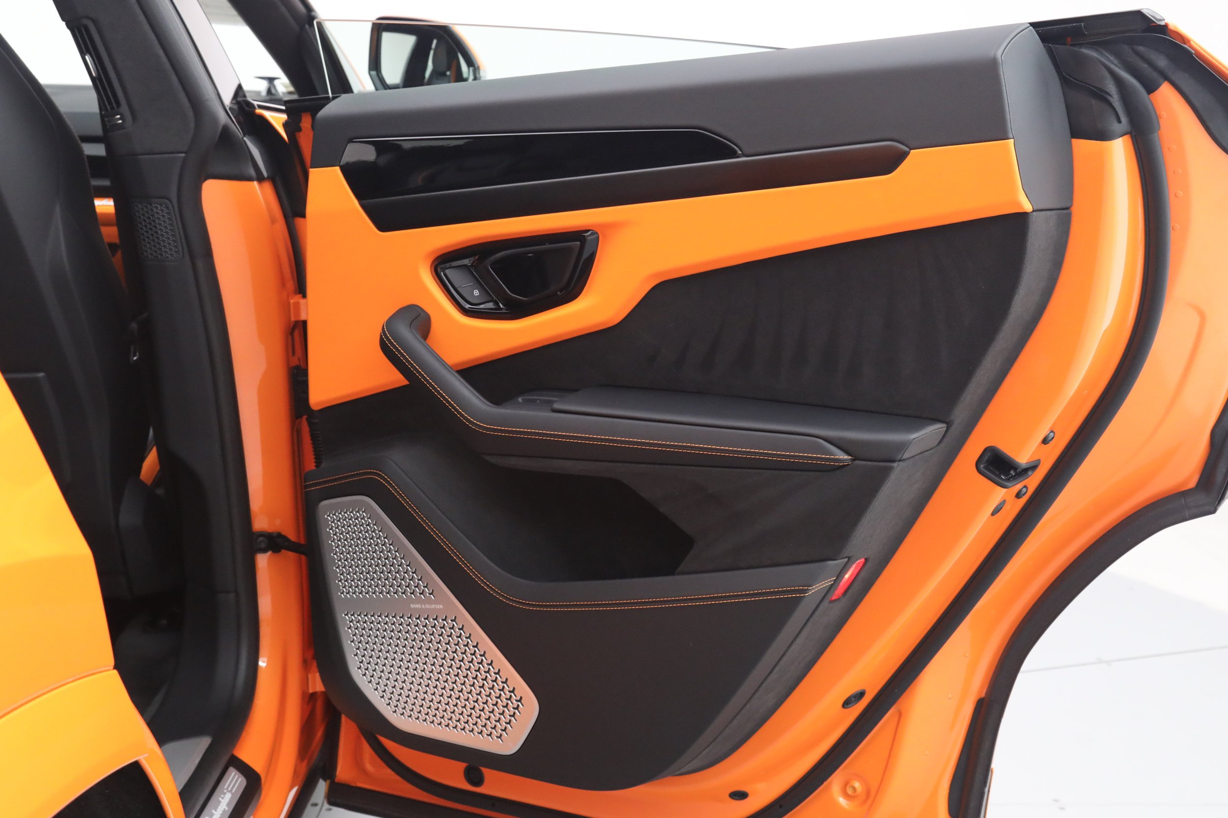 Used 2026 Orange Lamborghini SE image 19