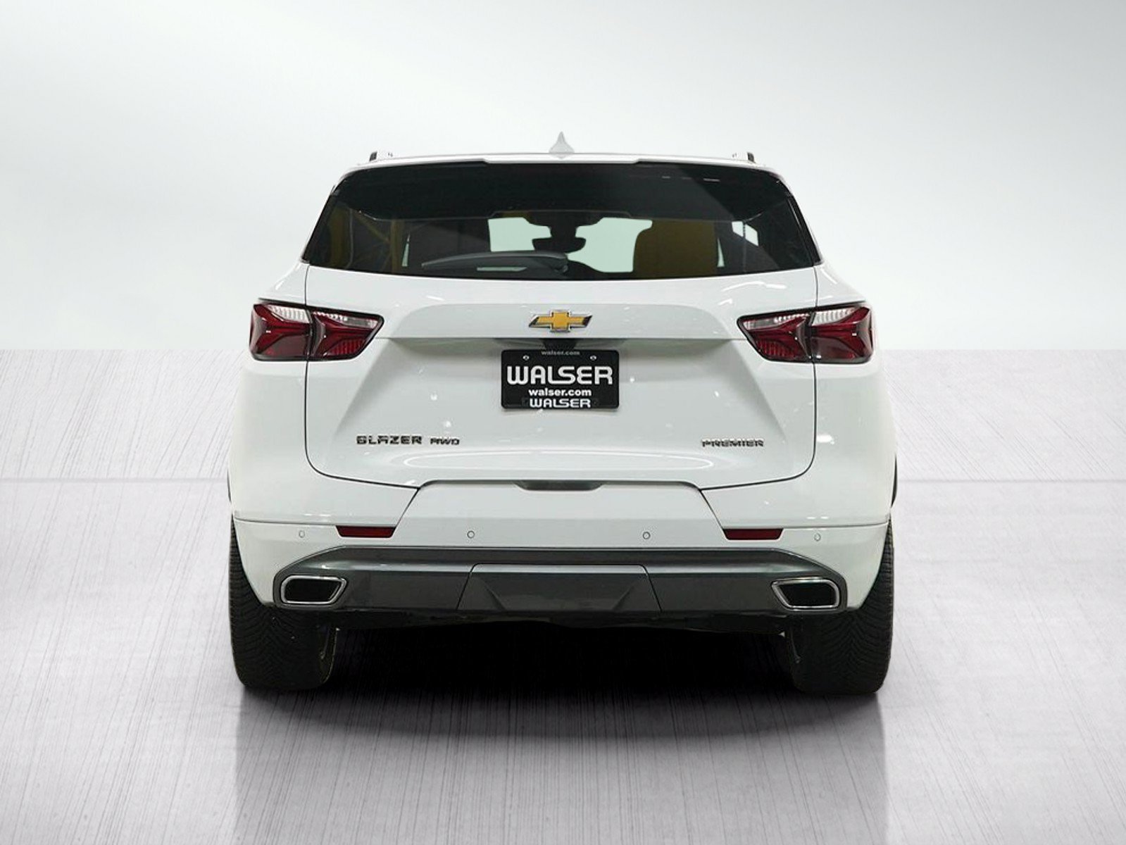 Used 2019 SUMMIT WHITE Chevrolet Premier image 4
