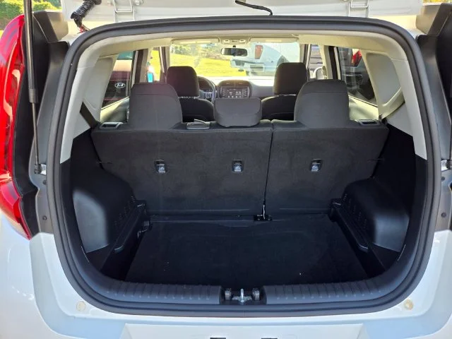 Used 2020 White Kia LX image 15