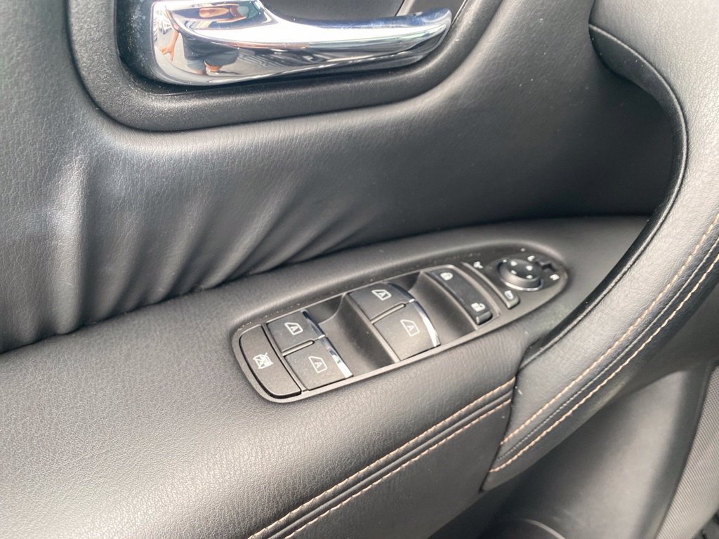 Used 2024 Black Nissan Platinum image 13