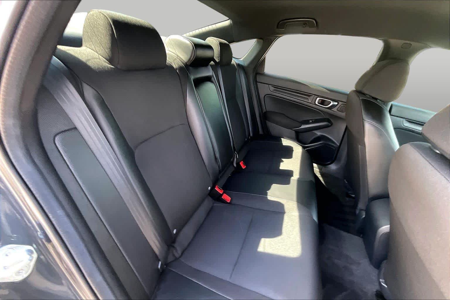 Used 2025 Meteorite Gray Metallic Honda Sport image 19