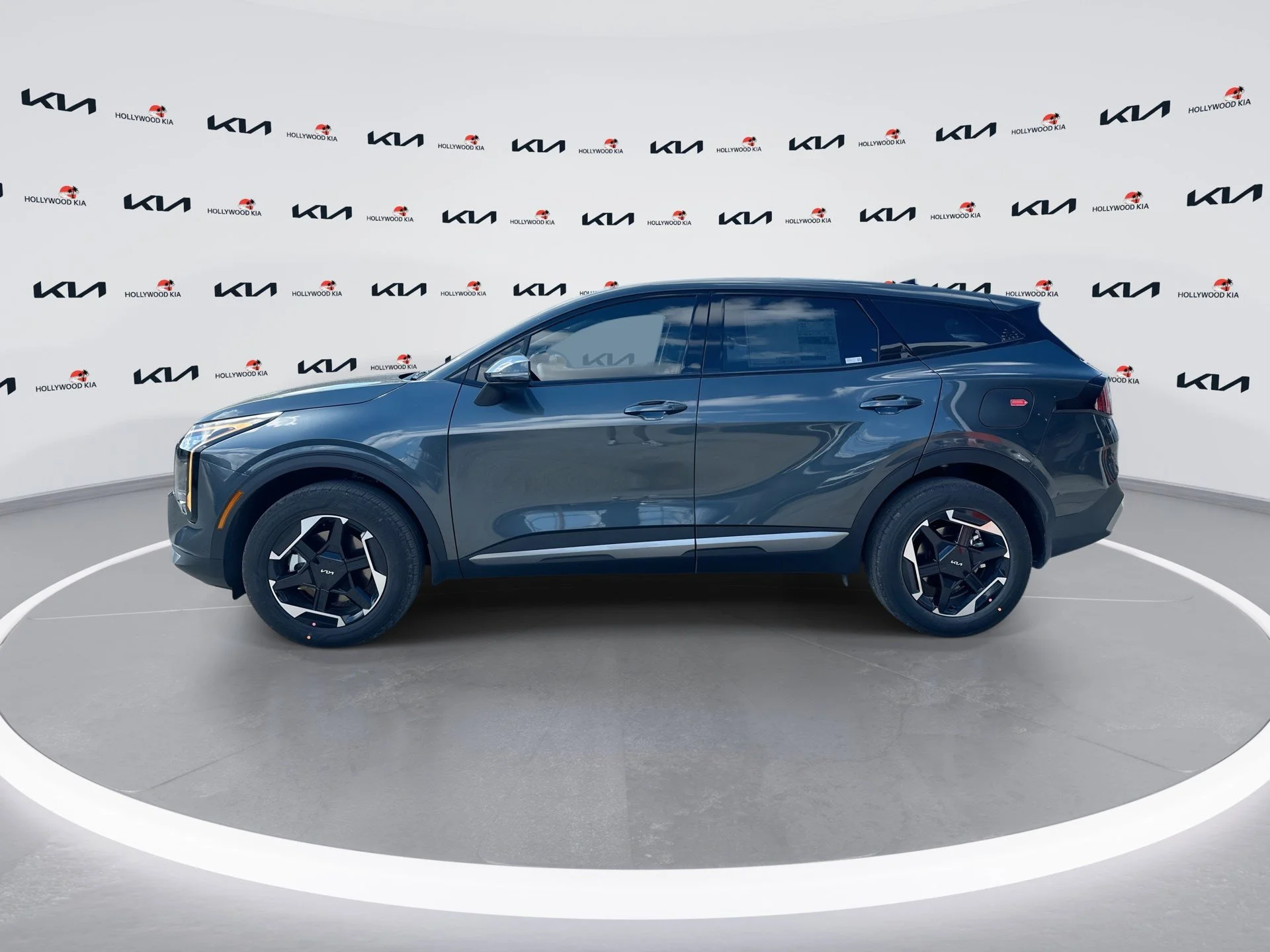 New 2026 Gravity Gray Kia S image 5