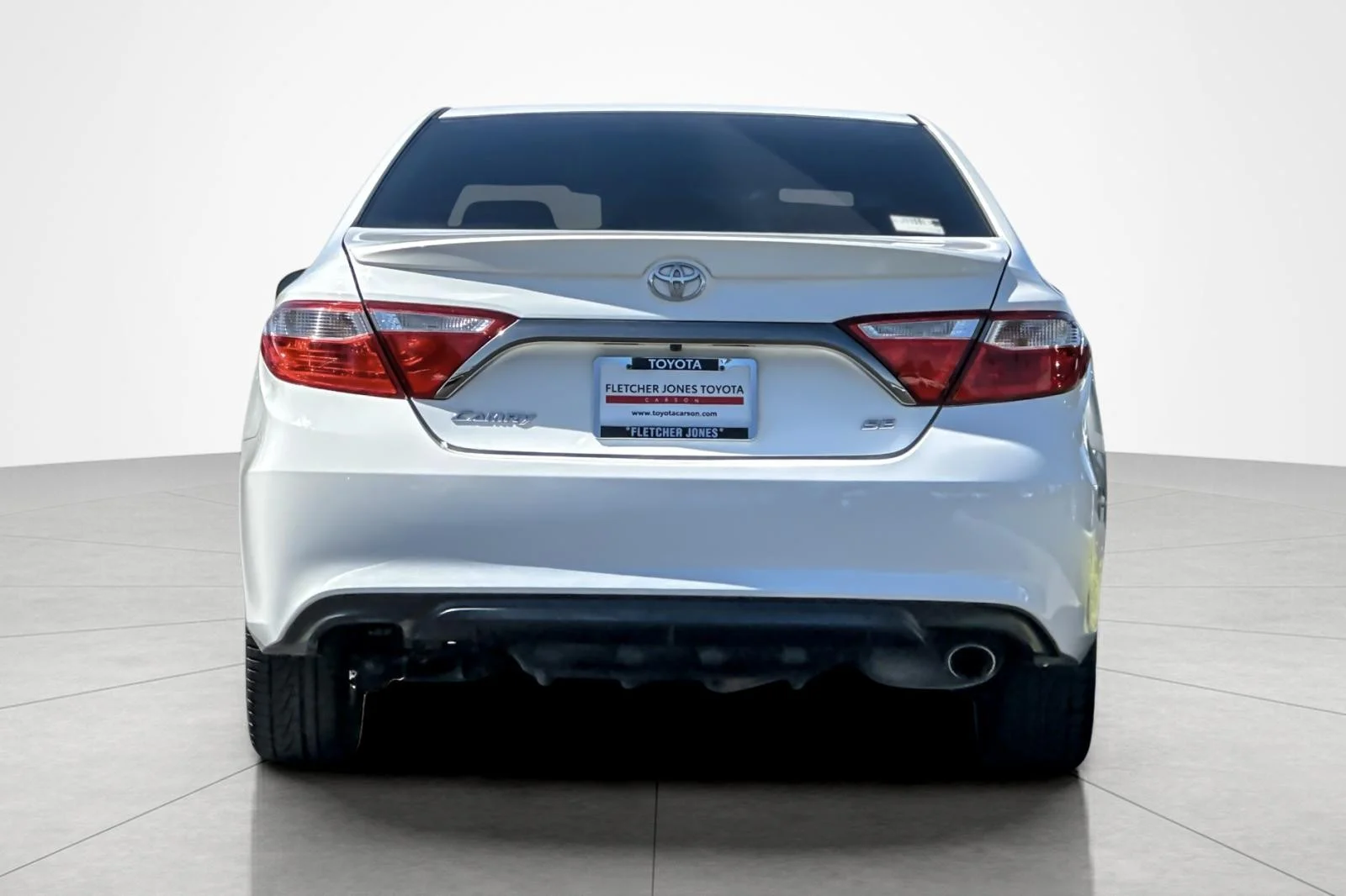 Certified Used 2016 Super White Toyota SE image 4