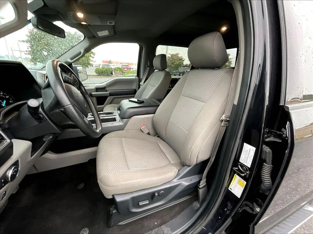 Certified Used 2020 Agate Black Metallic Ford XLT image 9