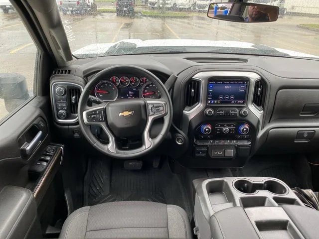 Used 2023 White Chevrolet LT image 21
