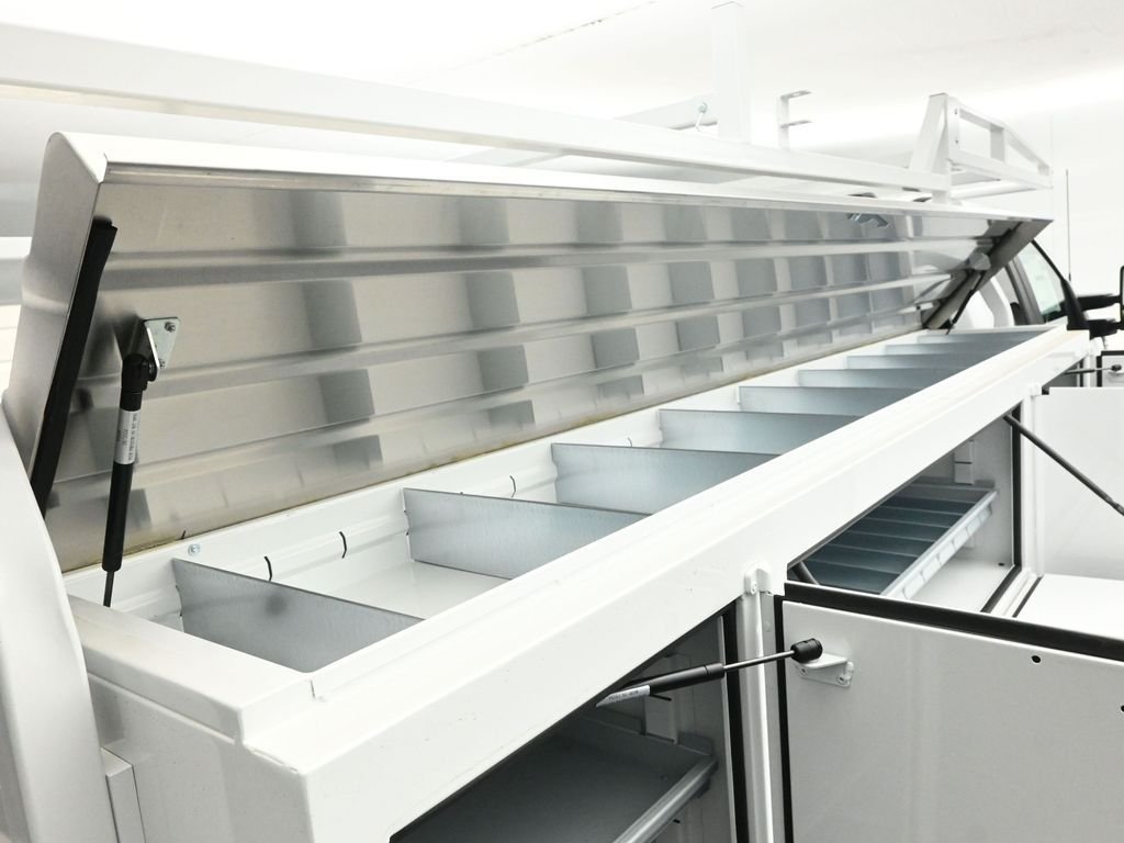 New 2026 Oxford White Ford XL image 28