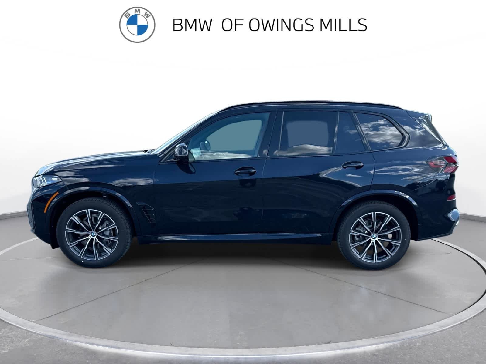 New 2026 Carbon Black Metallic BMW xDrive40i image 5