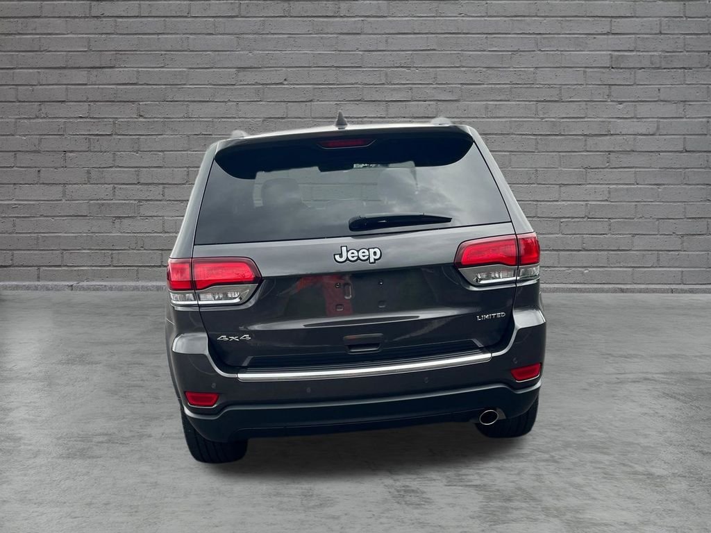 Used 2021 Gray Jeep Limited image 4