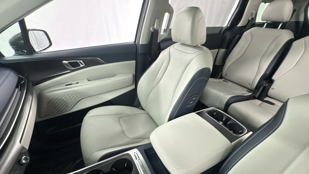 2026 Kia Carnival SX Prestige - Photo 13