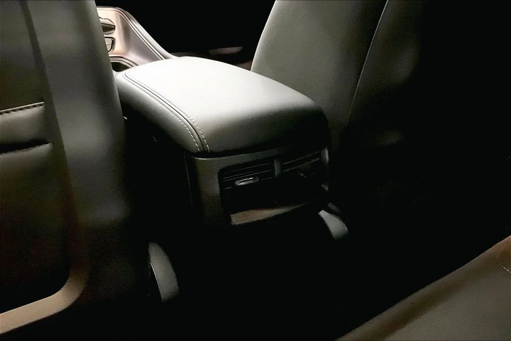 Used 2023 Gray Dodge R/T Scat Pack image 10