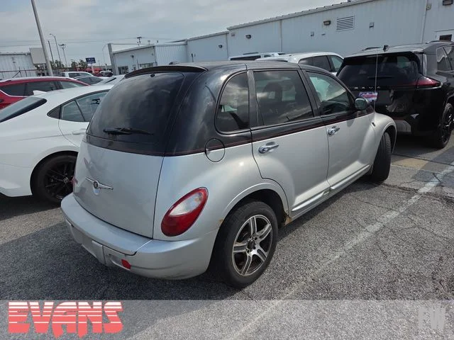 Used 2010 Black Chrysler Classic image 3