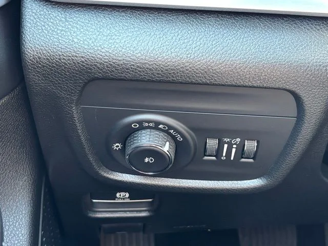 Used 2026 Blue Jeep Limited image 32