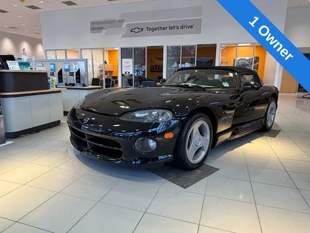 Used 1994 Black Dodge RT/10 image 2