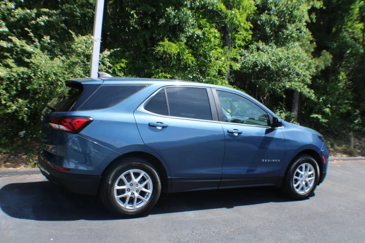Used 2024 Lakeshore Blue Metallic Chevrolet LT image 2