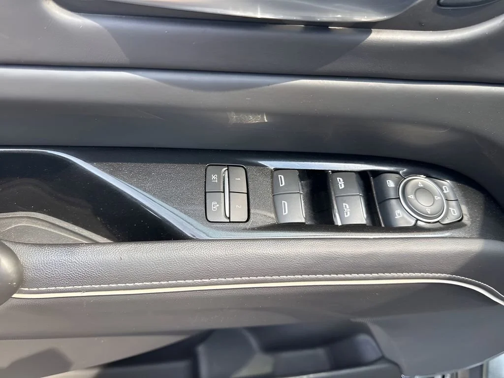 Used 2023 Dark Emerald Metallic Cadillac Sport Platinum image 25
