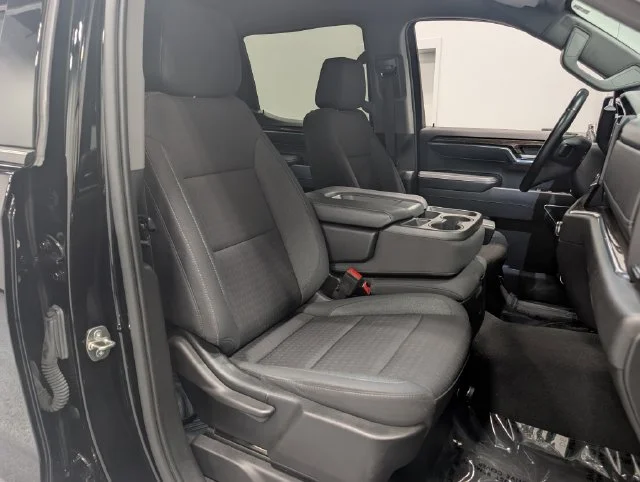 Used 2023 Black GMC Elevation image 27