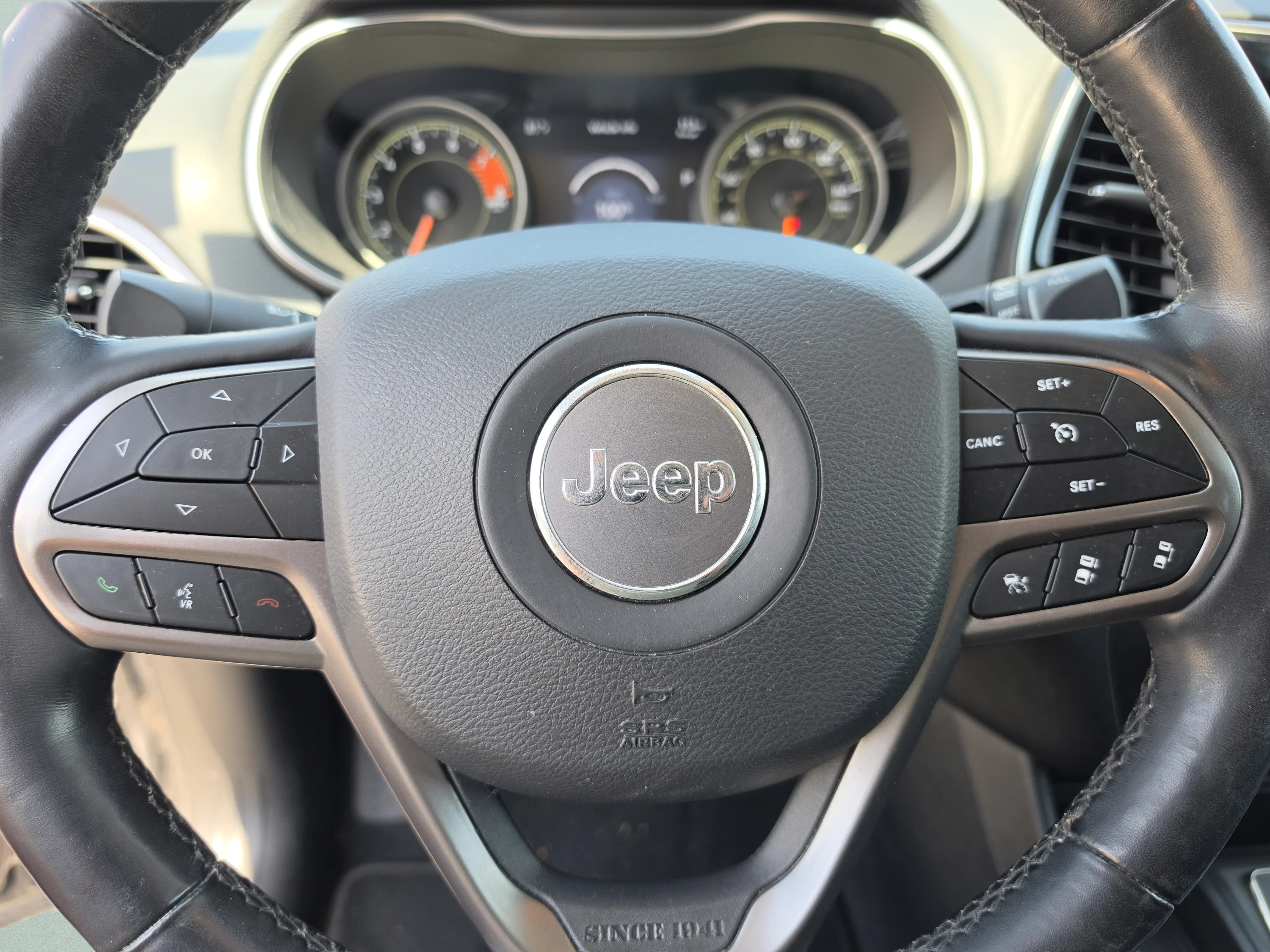 Used 2021 Diamond Black Crystal Pearlcoat Jeep Limited image 34
