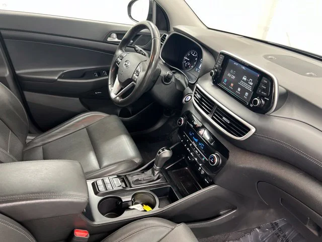 Used 2021 Black Hyundai Limited image 23